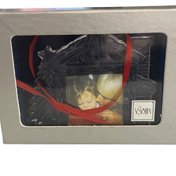 NEW Mikasa Winter Magic Chalet Photo Frame Ornament 3" Lead Crystal Germany - Picture 1 of 6
